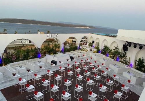 Zilly Port Alaçatı
