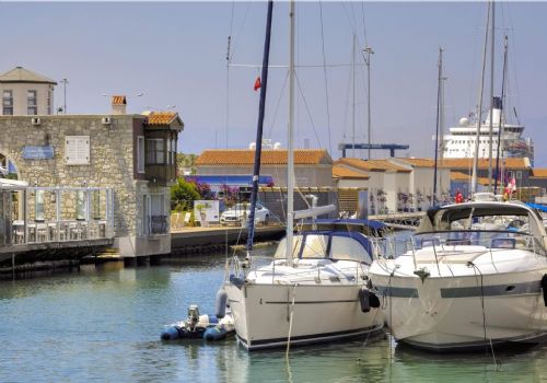 Çeşme Marina