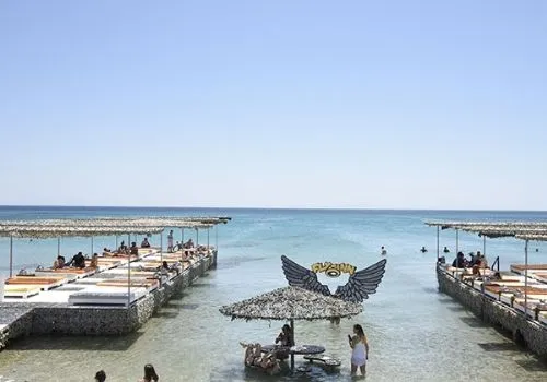 Fly Inn Beach Çeşme
